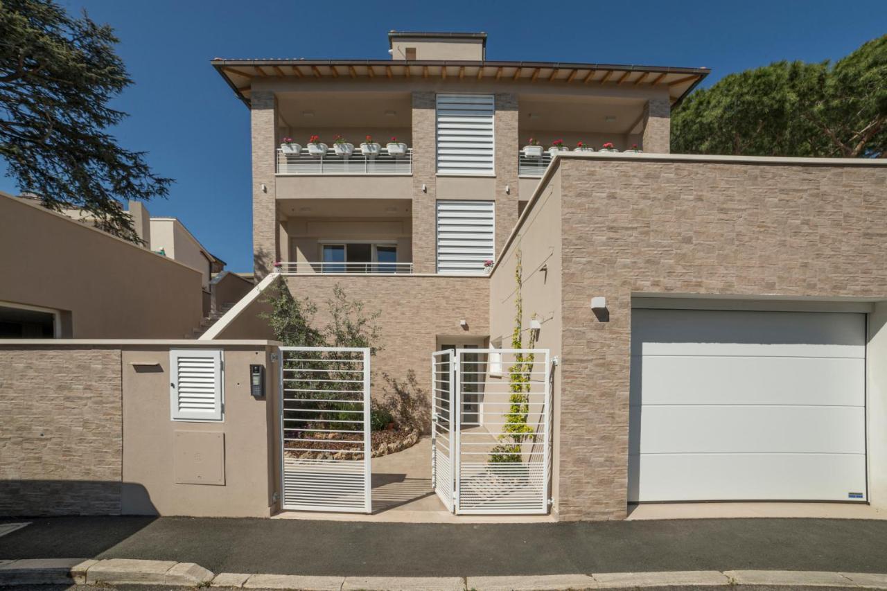 Prima Dell'Elba Family Apartments 皮昂比诺 外观 照片