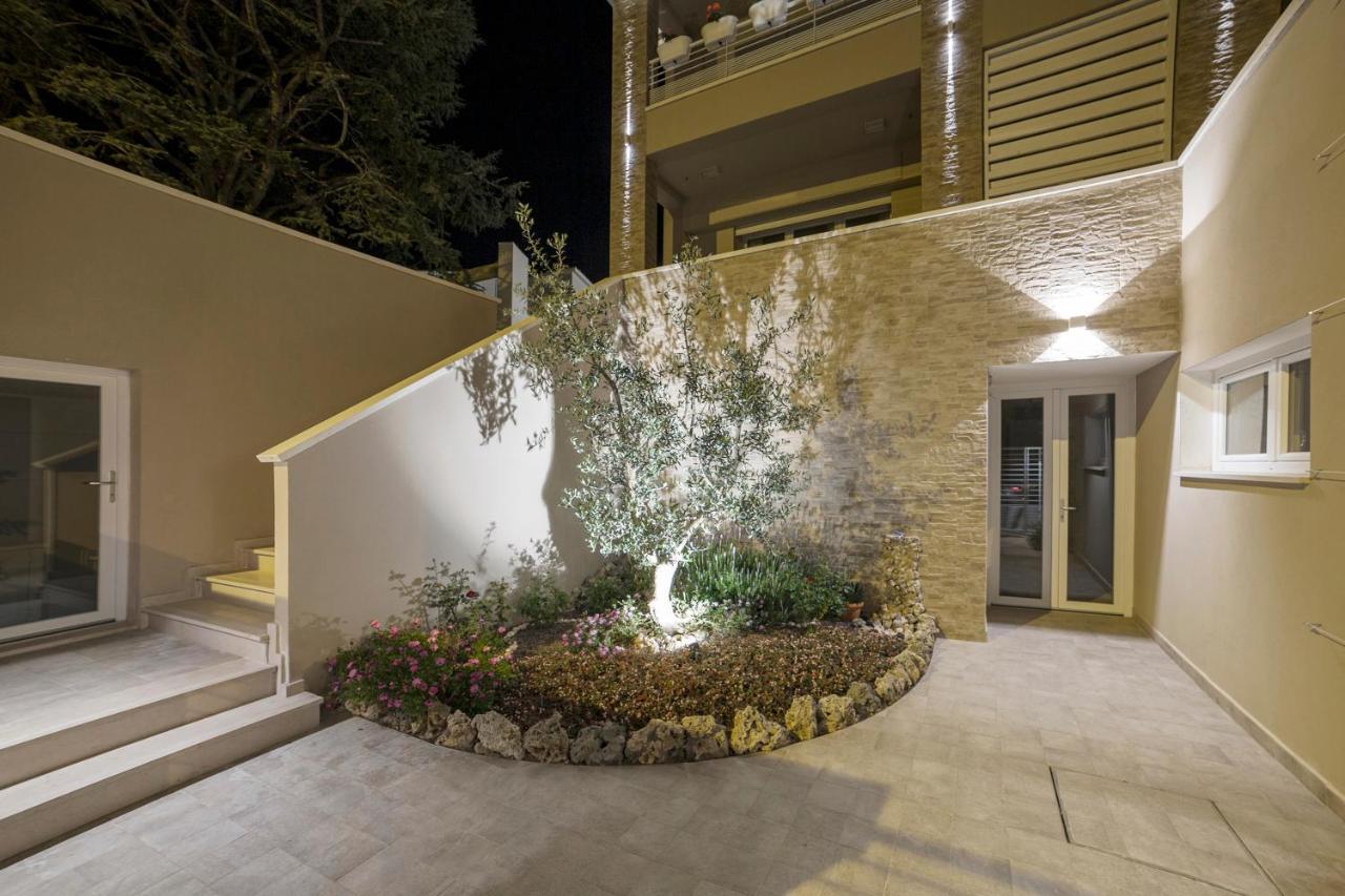 Prima Dell'Elba Family Apartments 皮昂比诺 外观 照片