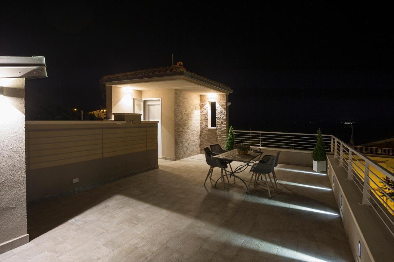 Prima Dell'Elba Family Apartments 皮昂比诺 外观 照片