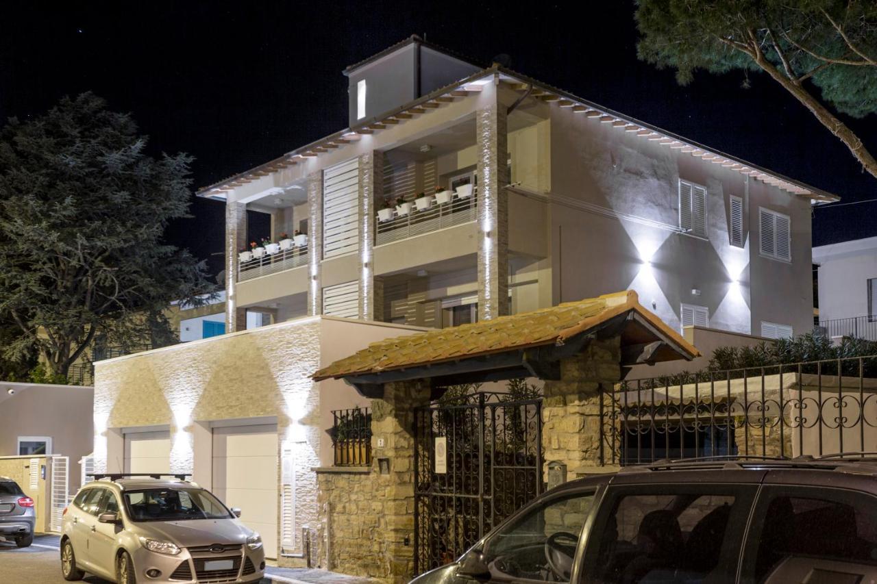 Prima Dell'Elba Family Apartments 皮昂比诺 外观 照片